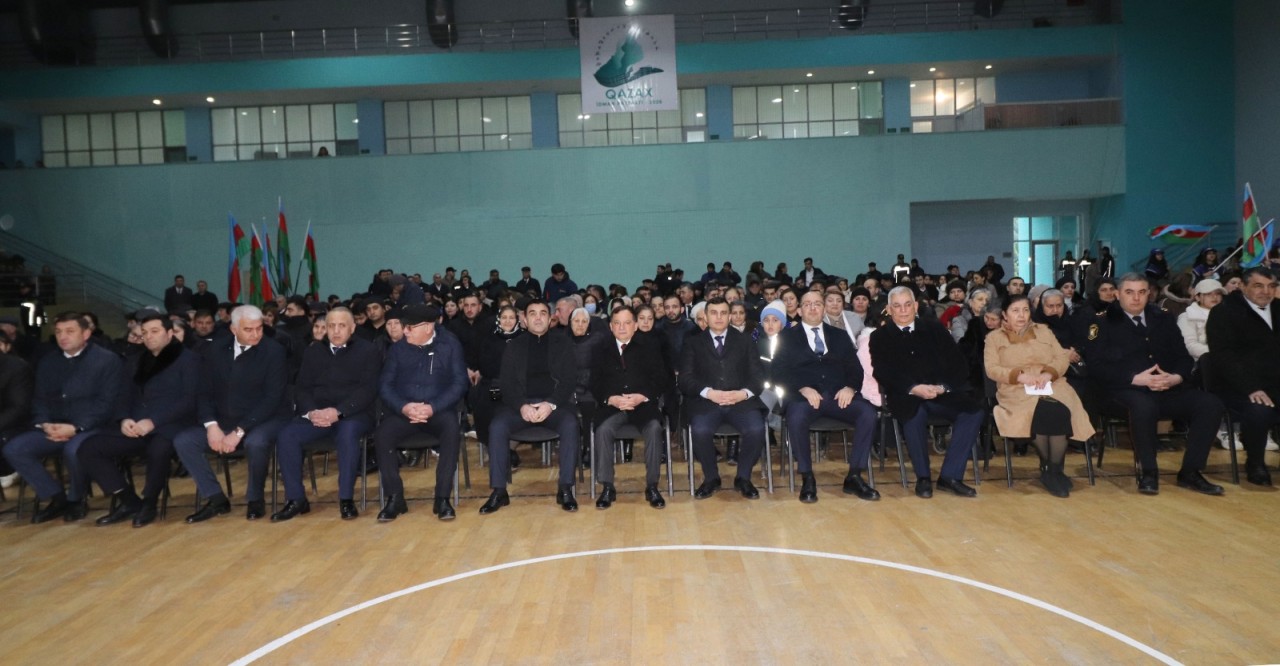 Qazaxda “Birlik və Həmrəyliklə yeni ilə doğru” adlı bayram tədbiri keçirildi - FOTOLAR